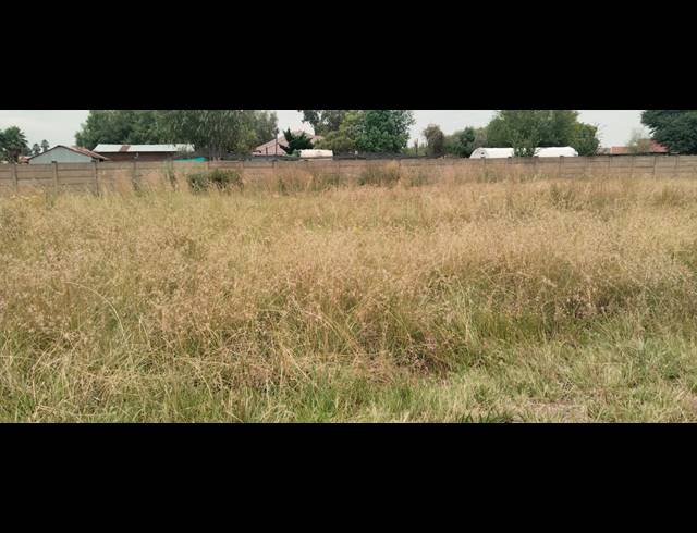 1,005M² VACANT LAND FOR SALE IN RIVERSDALE